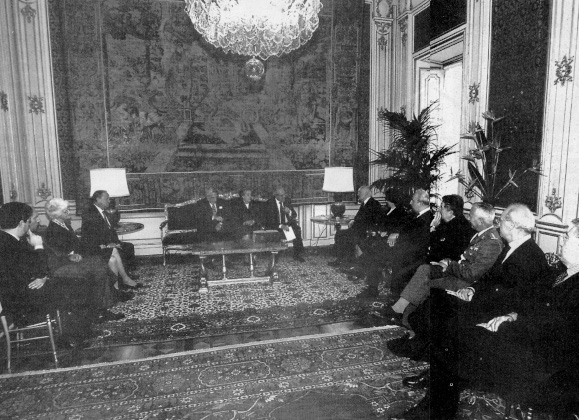 Un'immagine dell'udienza  concessa dal Presidente della Repubblica Oscar Luigi Scalfaro alla delegazione dell'Aned